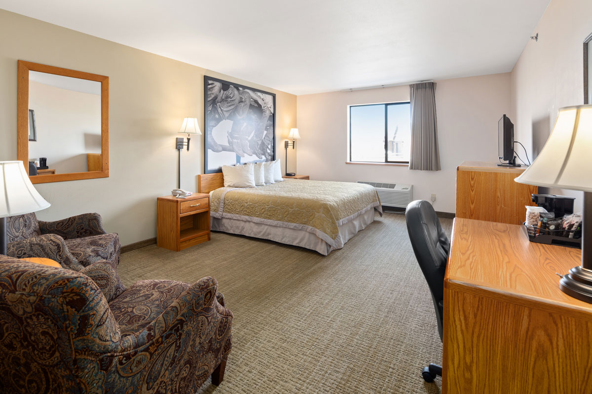 large xl hotel room 1 or 2 bed