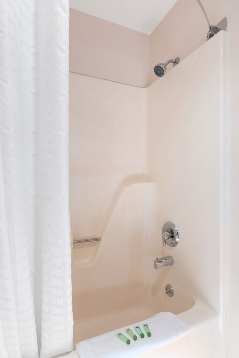 best rated hotel hardin mt
